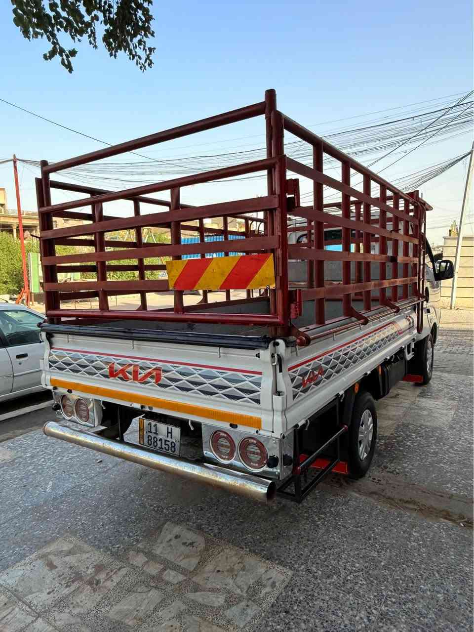 السلام عليكم 
كيا بنكو 2019 (2700) رقم بغداد انكليزي سيارة مكفولة تخم تاير صدر حداديه كير مكينة دوشمة محجر بوري  السعر(128$). *********** عنوان بغداد بغداد, العراق
