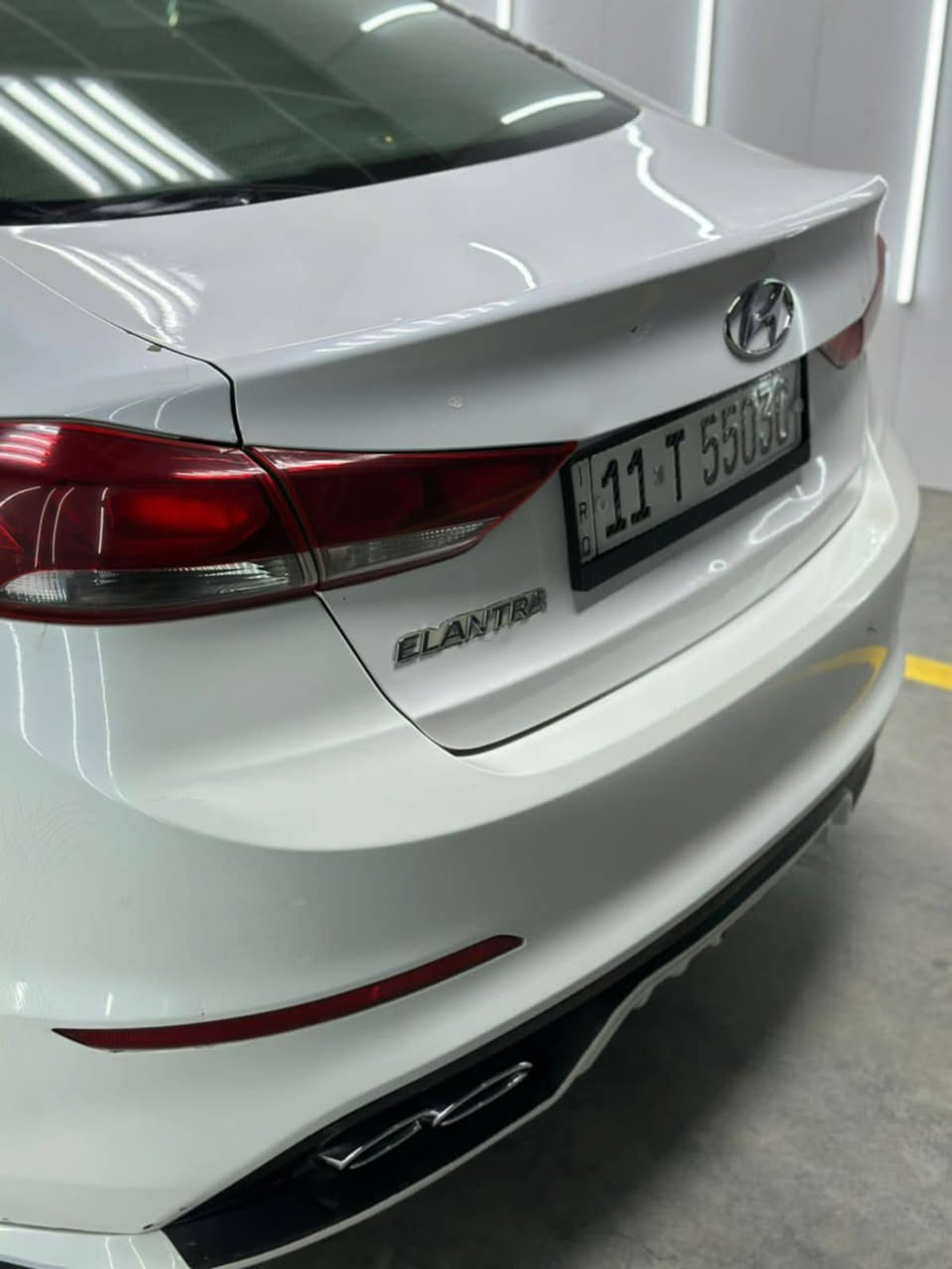 السلام عليكم النترا للبيع مديل 2017 امريكي مكينه 2000  حادثها فقط دعاميه وبيها مكانات صبع سياره فول واحد على واحد بصمه تحكم مانع نزلاق تخم تاير جديد مكينه برغي مامفتوح بيها كير مكفول سياره جاهزه للخير ماشيه 112 حقيقي رقم بغداد نكليزي وبسمي مصفره غرامات رايدها 132 وبيها مجال مكاني كربلاء حي لعامل متواجد فقط اتصال ***********
