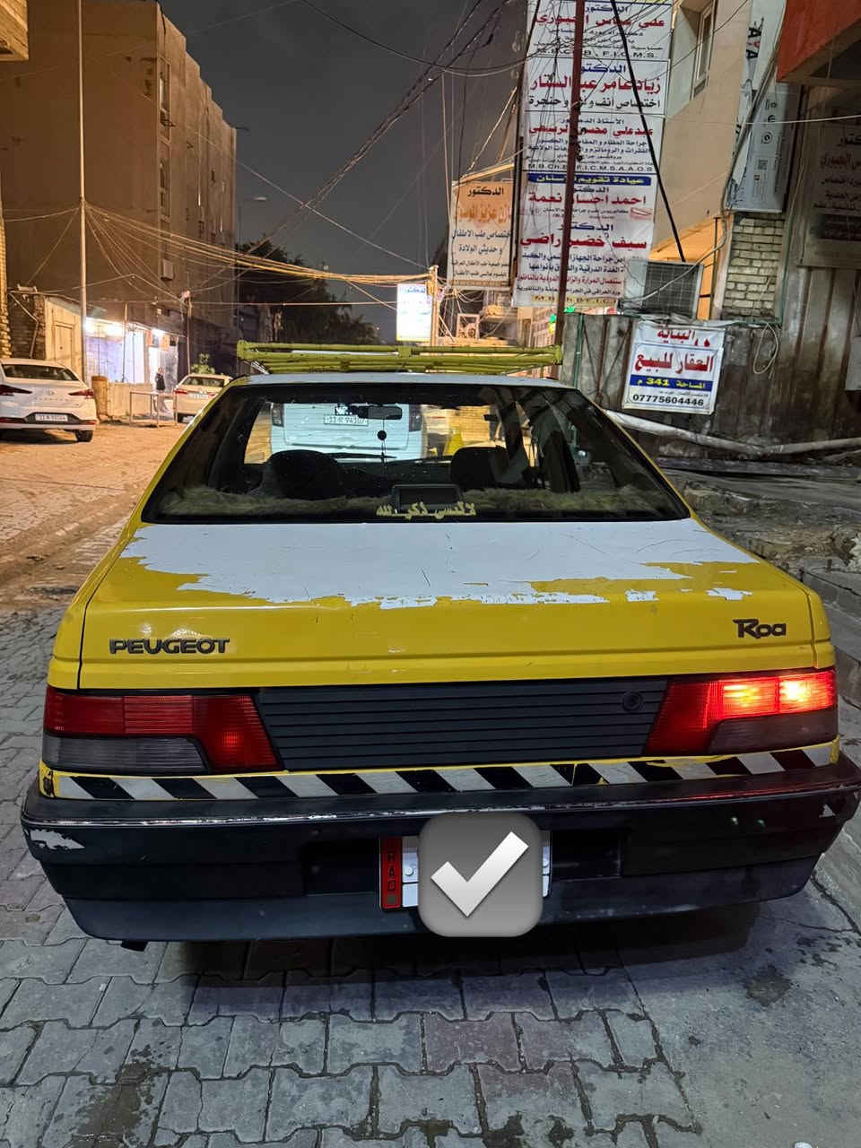 بيجو روى 2009 بسمي على ايدي من شركه سياره نضيفه ومرتبه بدون خياس شاشه وداش كام و سنتر لوك بس واكف يمكن يرادله بطاريه او برمجه بيها ضربه بسيطه من جه باب سايق مبينه بصور بدون صبغ بدون تعديل كلشي سليم بسياره 30 بيها مجال بسيط مكاني كاضميه 
***********
