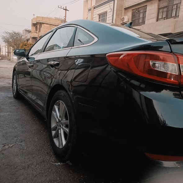 سلام عليكم 
سوناتا موديل  17  وأرد أمريكي 
لون اسود 
ليبل واحد مكفوله من صبغ والحادث 
ثلاثة أنظمة قياده 
تحكم استيرن 
تبريد منظومه جديده 
محرك 2400
مكان سياره بغداد الغزالية 
السعر 125
***********
