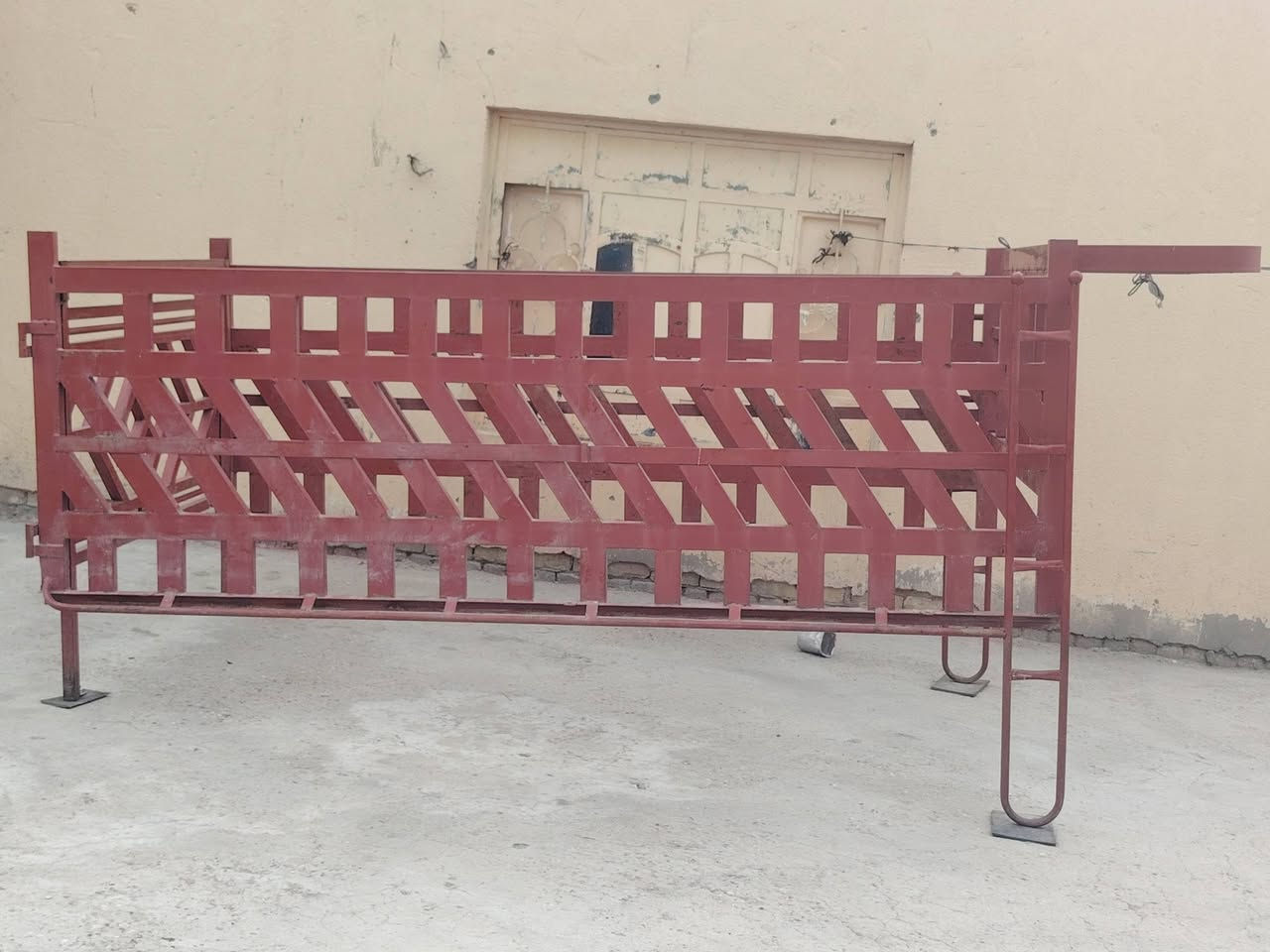 محجر كيه فحل العنوان الديوانية الحمزه الشرقي السعر  500 الاتصال ع الرقم ***********
