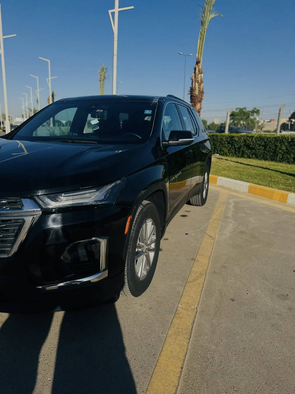 سلام عليكم
شوفرليت ترافلس موديل 2023
سياره وارد امريكي حادث بنيد وجاملغ  بدون دواخل ايرباك فقط برده
سياره فول موصفات ما عده الفتحه 
الموصفات 
تشغيل عن بعد بصمه تشغيل وبصمه ابواب
صندوق شفط 
رادرات اماميه خلفيه جانبيه
تحديد مسار تثبيت سرعه
ثلاثه انضمه قياده 
كشنات منفصله مخمل كشن سائق كهرباء 
تبريد منفصل 
شاشه قاصه
شحن واير ليس
وبعد بيهة هواي موصفات معروفه  
مكان السياره بغداد
رقم :***********
غير متواجد على الخاص فقط تصال وتساب 
وشكراً
