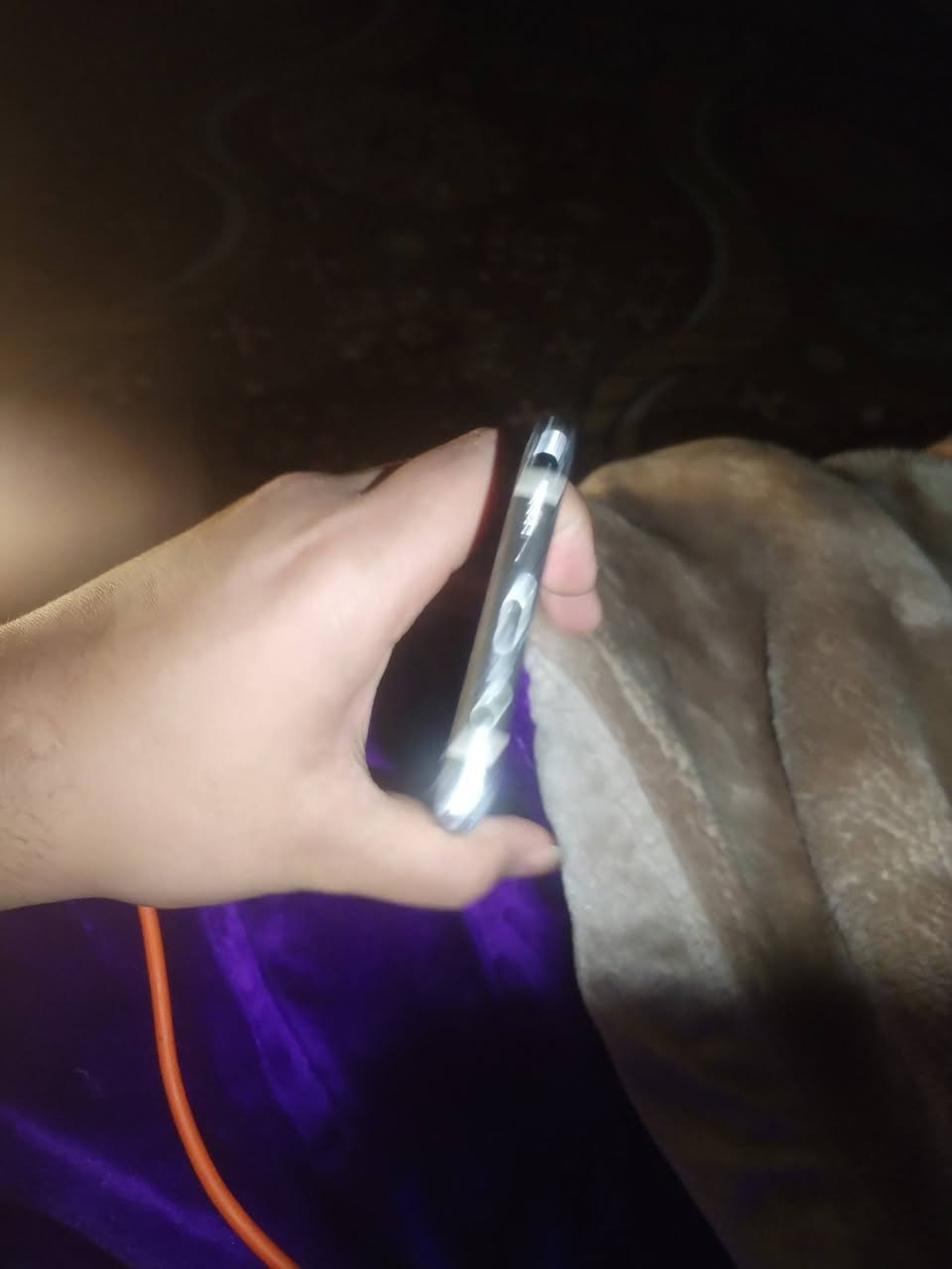 سلام عليكم جلكسي نوت ٨ شاشه مكسوره وبه نقطه سوده مامثره عل نمس كلشي كامل مخبره تكنيك ببجي وغيره كمل ويخبل الله شهد يخبل كله وسعر ٦٠ و عادي مروس ويه ايفون مكاني بغداد مدينت صدر


**إذا كنت صاحب هذا الإعلان وتريد حذفه لأي سبب، رجاءا أرسل رسالة إلى الدعم الفني**