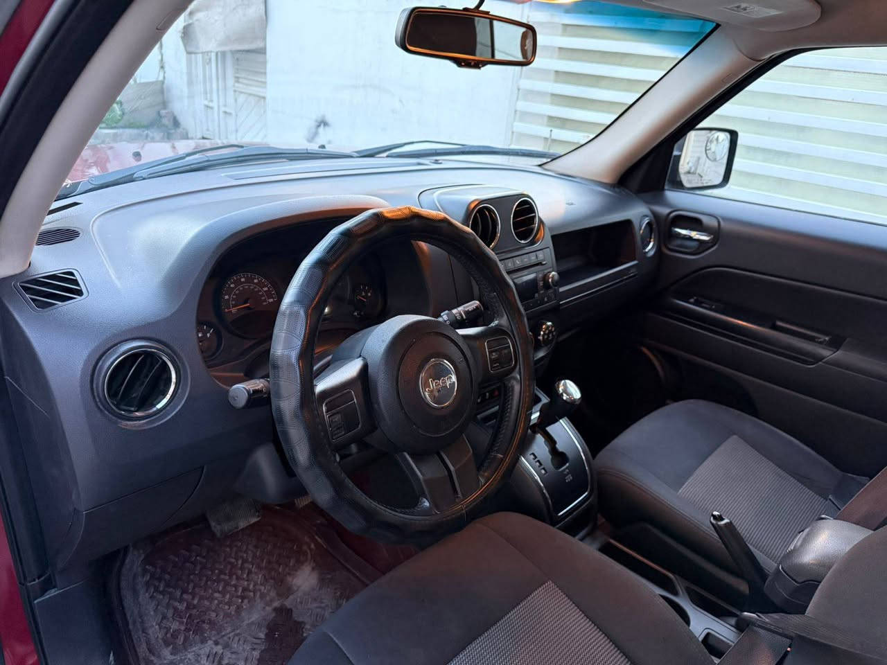 جيب باتريوت موديل ۲۰۱۷ محرك ۲٤ رقم سليمانية هزة سنوية رقم كل جديد شرط التحويل ارباك استيرن سستم سونار مرفق بالصور سعر ۱۱۰ ورق مكان سليمانية ***********
