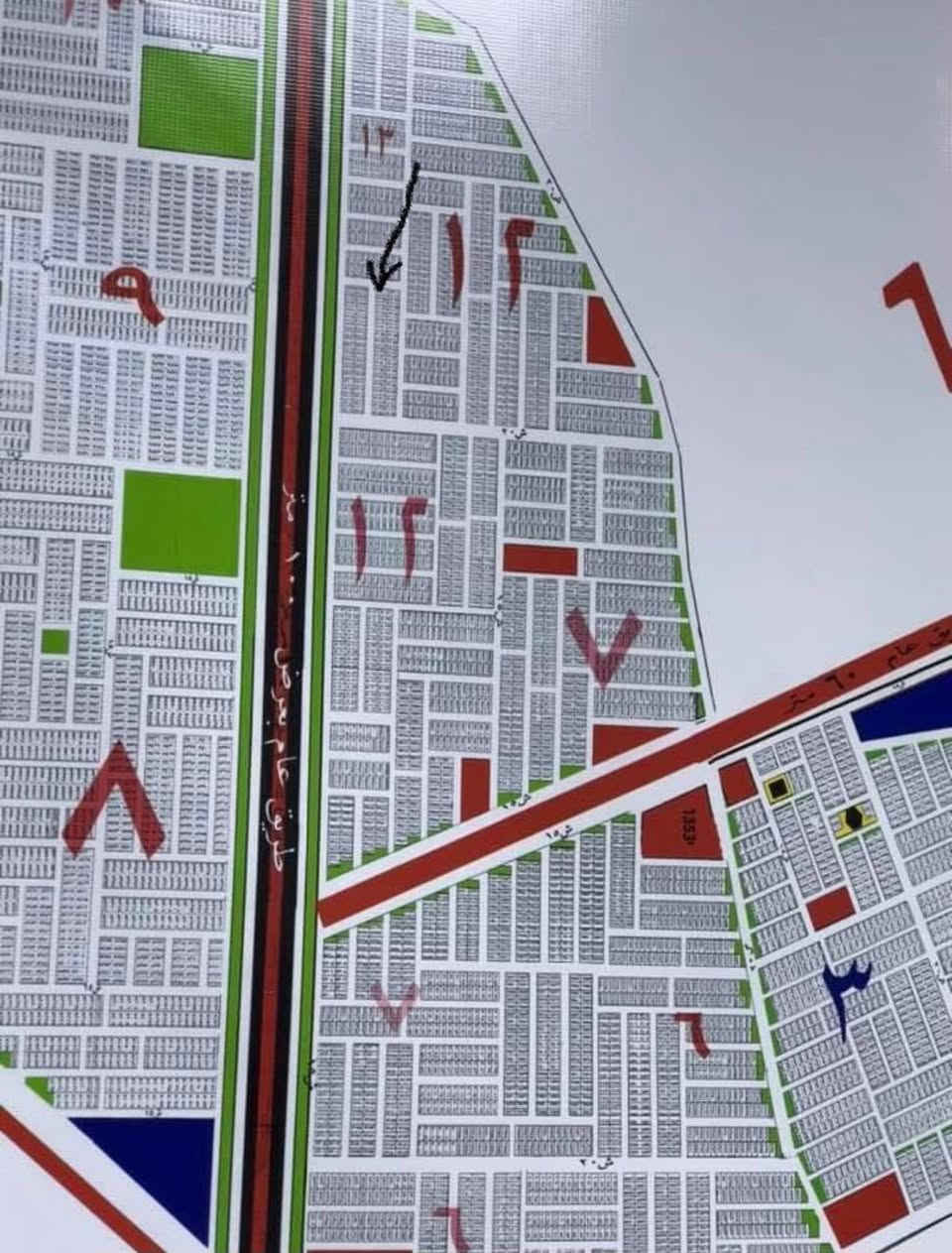 السلام عليكم عندي قطعة ارض مساحتها 50 م 5*10 مجاور حي التراث بمنطقة ( 2/10 ) رقمها 13100 ركن داخلي موقعها بصف الطريق الحلقي 100 وبقرب شارع 20 من جهتين وموجود ماء وكهرباء طابو ملك مفروزه ومسيجه ببلوك وبأسمي على طابو البياع سعرها 32 مليون 
القطعه مأشر عليها بالسهم وعندي مقطع فيديو للمكان حولها 
***********
