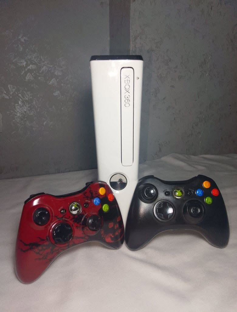 Disponible xbox 360 slim + Xbox one😍✨
Prv


**إذا كنت صاحب هذا الإعلان وتريد حذفه لأي سبب، رجاءا أرسل رسالة إلى الدعم الفني**