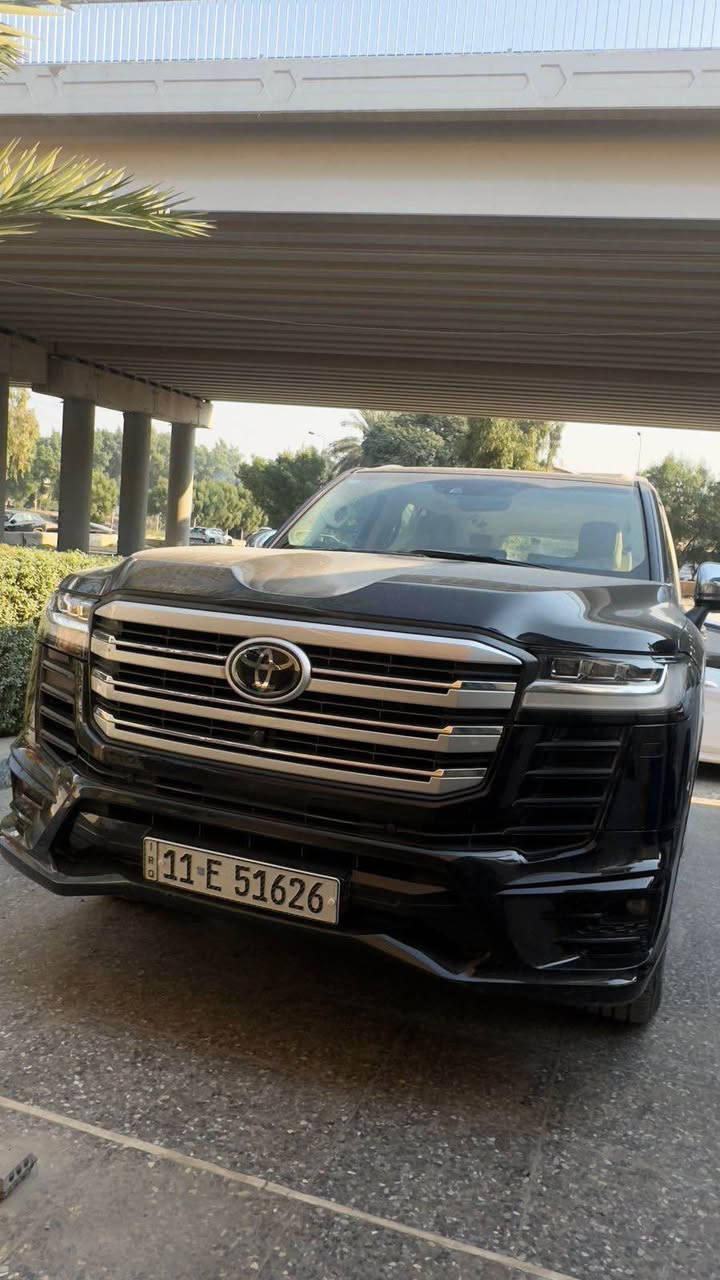 لاندكروز 2023 VXR توين تيربو فووول 1/1 

ماشيه 43 الف / كم 

مكفوله كفاله عامه من كلشي ومغلفه ppf 
ضمان 10 سنوات

رقم بغداد تحويل مباشر 

السيارة مفوله للأخير :
توين تيربو 
تحكم ستيرن 
دشبول ليزري 
كراسي تدفئة تبريد خلفي. وامامي 
حساسات امامي خلفي 
5 كامرات 
نقطة عمياء 
رادار 
وغيرها من المواصفات المعروفه 

مكان السيارة بغداد 

السعر : 770 وبيها مجال بسيط للشراي 

للأستفسار : 
***********
*********** بغداد, العراق
