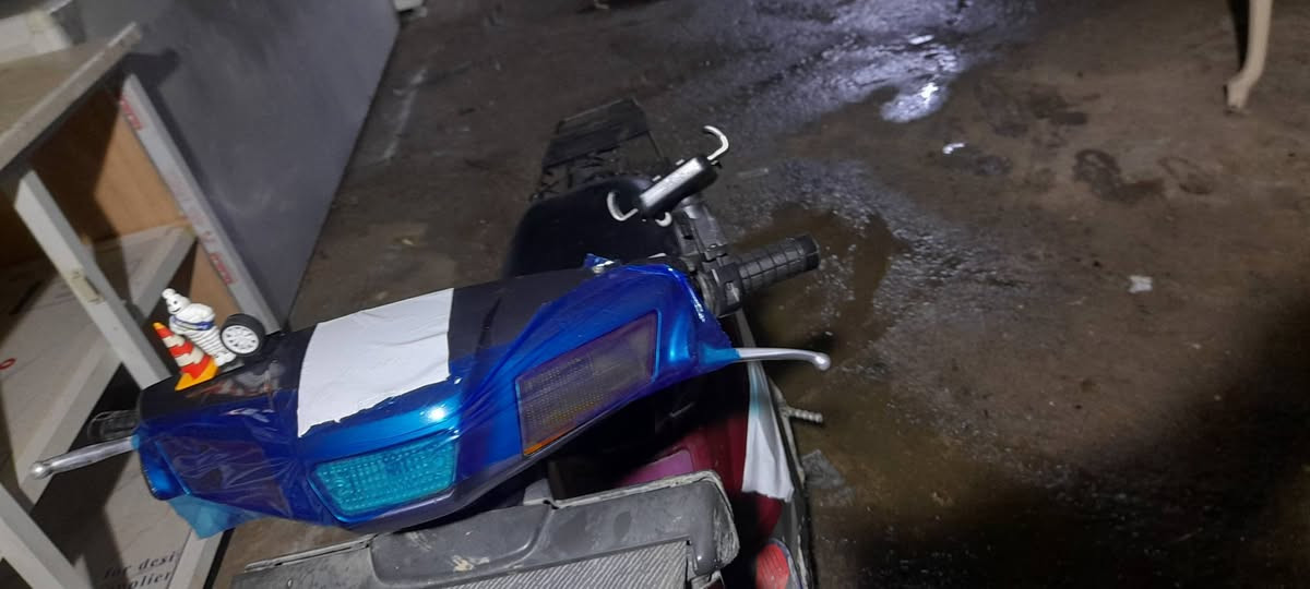 سلام عليكم
دراجه للبيع معمر جديد بعده ب ضمان 
شرط دراجه جديده محرك شرط يشتغل بهندر واحد 
مكاني موصل الأيسر 
بس يرادلو غسل يطلع جديد
فقط شويه الكفرات بي شخوطّ ماماثر 
***********
