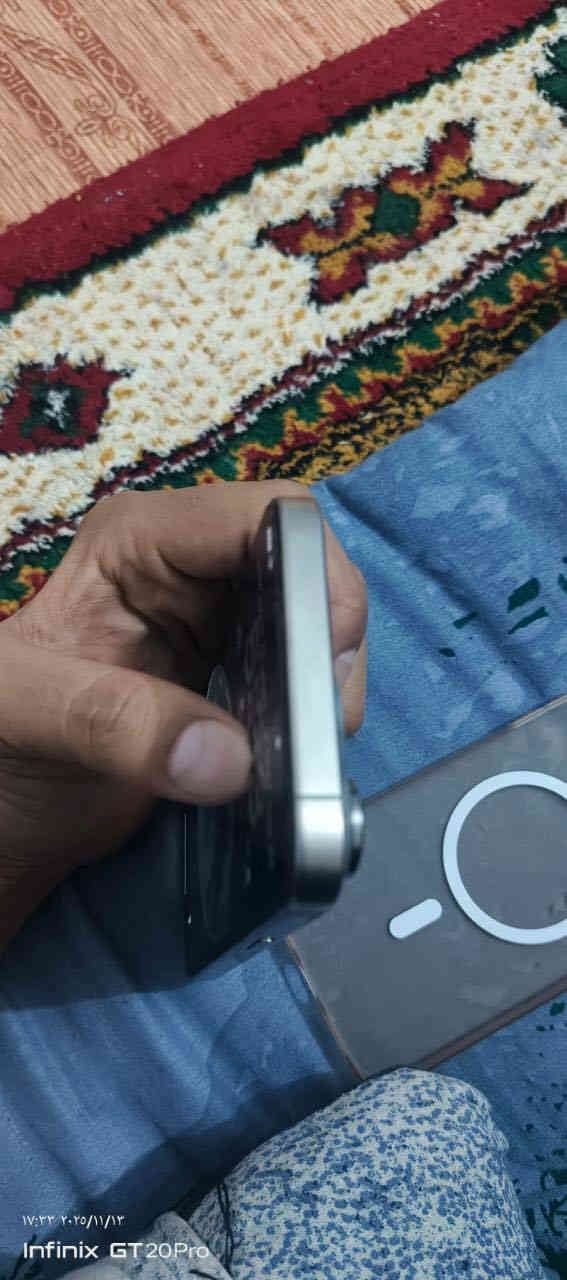 السلام عليكم 
ايفون 15 برو ماكس ممفتوح بطاريه 88 كارتونه موجوده تايتنيوم 
الجهاز كلش نضيف استعمال قليل 

العنوان بغداد ساحه عدن 

للاستفسار خاص او اتصال 

***********
