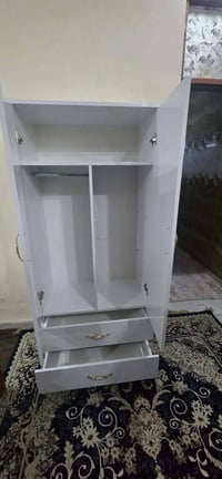 كنتور • نضيف • غرفة نوم