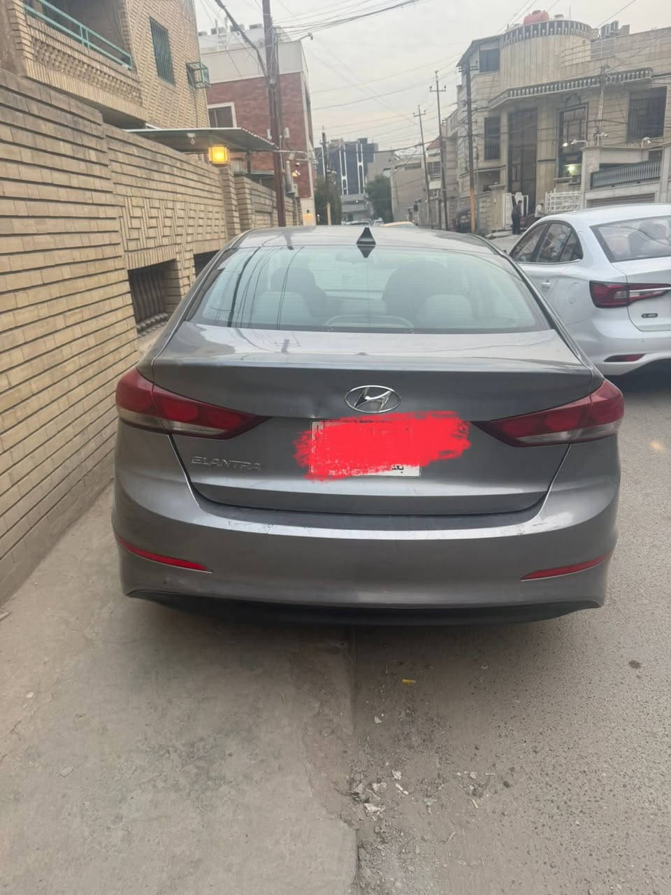 السلام عليكم للبيع النترا 2018 وارد امريكي رقم بغداد مواصفات عادية حادثها بسيط جدا بدون ايرباك
رقم بغداد بيها صبغ قطع بدون حادث سبب الصبغ شخوط بسيطة وصبغناها صور السيارة قبل الصبغ بلتعليقات
مكينة جديدة هسه شديتها مال كيا فورتي 2023 صدر جديد سيارة خير من الله 
السعر 110 وبيها مجال بسيط للاستفسار واتساب فقط *********** او مراسلة ع خاص
