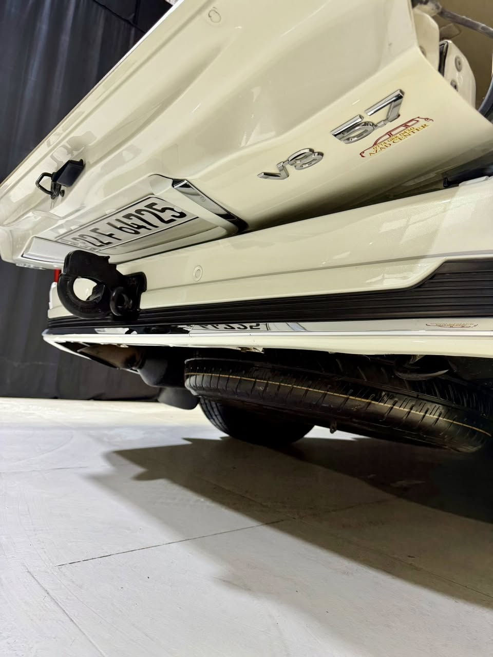 تيوتا لاندكروز 2016 ( لكزس V.X.S )
ماشآءالله  
‎جكات
داخل ديزاينو
‎ستيرن كاهرباى
سندوق شفط
رادار
كشنات تبريد
٥كاميرات
محرك (5.700) ليكزز
‏‎ماشييه 76 كم حقيقي
‏‎لاندكروز VXS 
‏‎موديل.موديل 2016
‏‎فول مواصفات 1/1
‎‏‎السيارة مواصفات اللكزس 
رادار
خط شارع
‏‎-جوبلس تصعد وتنزل 
‎‏‎-شاحن لاسلكي 
‎‏‎- نضام ترحيب عند الاقتراب 
‎‏‎- دبل ماوس 
‎‏‎- شاشة تحكم لكزس 
‎‏‎- شاشات عدد 3 
‎‏‎-تشغيل عن بعد 
‎‏‎- كراسي كهرباء 
‎‏‎- مكينة V8 /5.7
‎‏‎-زراك لايت 
‎‏‎- 5 بصمة ابواب 
‎‏‎- سيستم صوت لكزس 
‎‏‎- ستيرن صاج 
‎‏‎- 8 ايرباك
‎‏‎- فور ويل 
‎‏‎- حساسات امامي خلفي 
‏‎ماشي ٧٥،٠٠٠کم
‏‎- نضام ايكو تقليل صرفية 
‎‏‎-ثلاجة 
‏‎مواصفات VX.S معروفة ما يحتاج اذكر لبقية 
چكه مابى 
حتا دعاميات بدون صوبخ
ا‎بدون بارد ،بدون رصعات ،بدون حتا شخط
محرك كير بشرط مامفتوح
‎سيارة حيل نظيفة كلشي عل بلاد لوك
سنوية زنكة كلشي جديد مدفوع لـ٢٠٣٠
باسمي السنوية بشرط تحويل و خرامة 
‎سيارة مابيـها دينار مصرف كامل من كل نواحي

سعر505$
رقم صاحب سيارة ***********
‎‏‎
