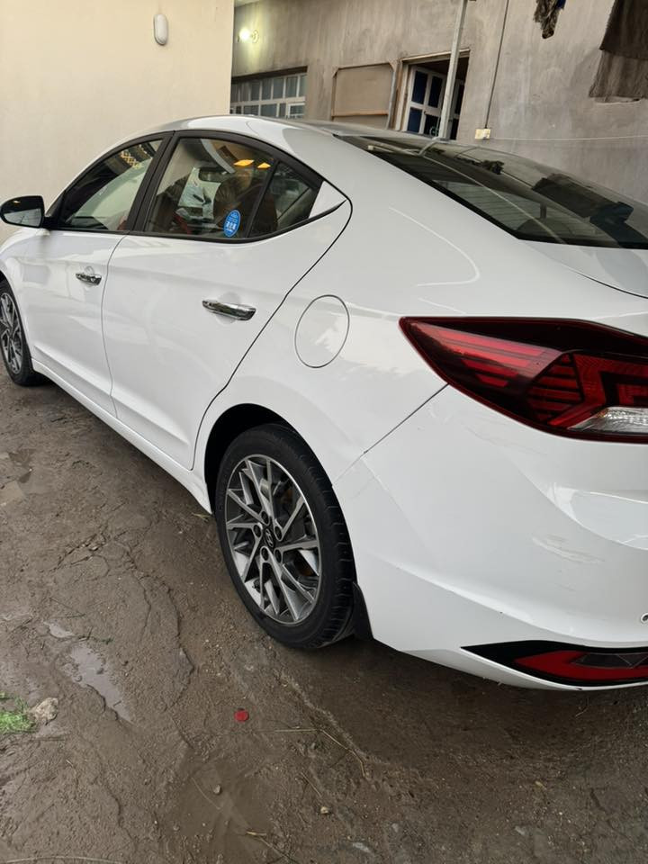 سلام عليكم
للبيع هيونداي النترا 2019 رقم بغداد بسمي تحويل مباشر محرك 2000 خليجي  كير ATM بيه شبرين بالدوسه صبغ فقط وبيه طخه بسيطه جداً بدايه البنيد على كد اربع أصابع  معدله بارد والباقي مكفول كفاله عامه محرك وكير وكشر وتبريد مكانها بغداد المدائن السعر المطلوب 145 وبيه مجال للاستفسار ***********
