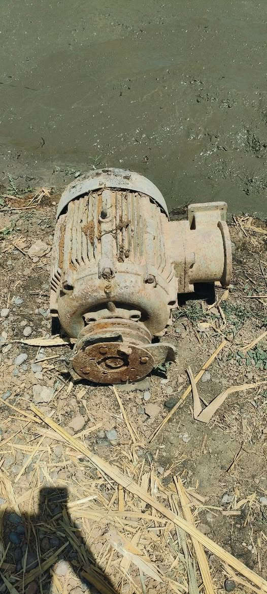 دينمو عدد 3 وصندوگ ولستر  اللستر يرادلهه تصليح للبيع
المكان الحويجة قرية تل حسين

الاتصال ***********
