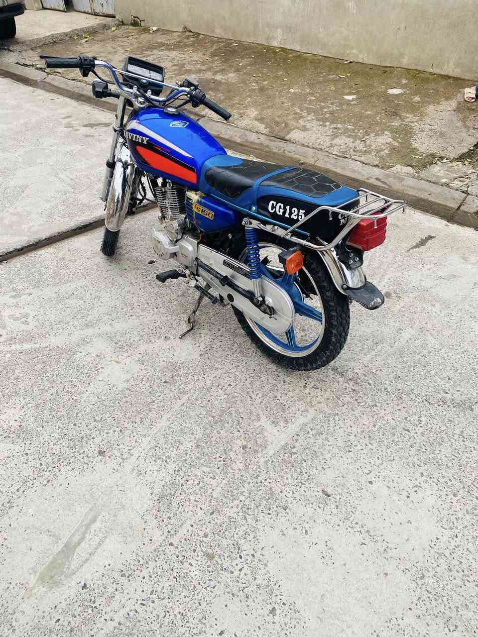 السلام عليكم ماطور سيفان سلف موديل 2020 مكينه شرط ما مفتوحه منفيس موجود الماطور عوزو مصرف شي قليل السعر 500 وبي مجال شي قليل :***********
