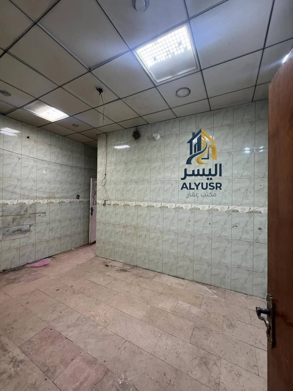 مكتب اليسر للعقار والمقاولات العامه 

🏡🏡 للإيجار – دار طابقين بناء حديث 100متر🏡🏡

📍 المساحة: 100 متر  
📍 طابقين  
📍 3 غرف  
📍 بناء حديث ومرتب  
📍 موقع ممتاز  
📍شارع بعرض 25 متر عن  
📍 سعر إيجار مناسب جدًا

✅دار حلو ومرتب وجاهز لسكن ✨

بإدارة نصير الاسدي والمحامي حسين الأسدي 

للاستفسار الاتصال:
مكتب اليسر للعقار والمقاولات العامة

📞 ***********  ☎️

📞 ***********  ☎️

