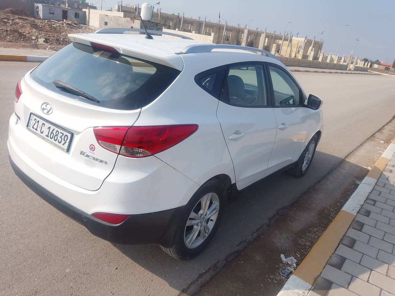 توسان موديل 2012 خليجي
محرك 2000 دوش مكفوله من الصرف 
رقم سليمانيه بأسمي تحويل مباشر 
بيها بنيد مصبوغ اثر جراد مكفوله من الحادث 
السعر 125 
الأتصال ***********
المكان الصويره
