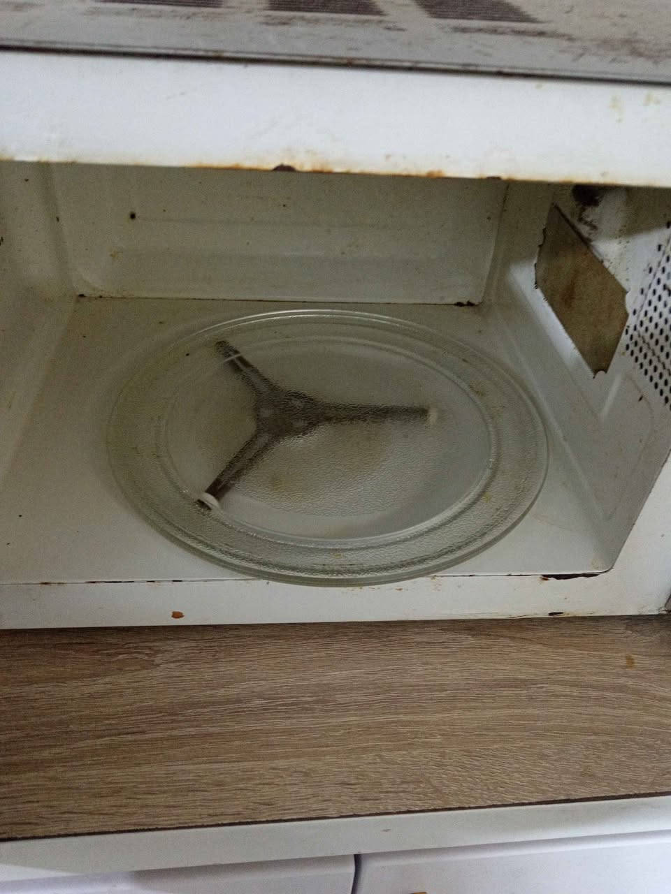 اعاده نشر بسبب الوعود الكاذبه اريد ابيع الفرن مالتي وماليكرويف وبسعر مناسب الي يريدهن يدخلي خاص بغداد, العراق


**إذا كنت صاحب هذا الإعلان وتريد حذفه لأي سبب، رجاءا أرسل رسالة إلى الدعم الفني**