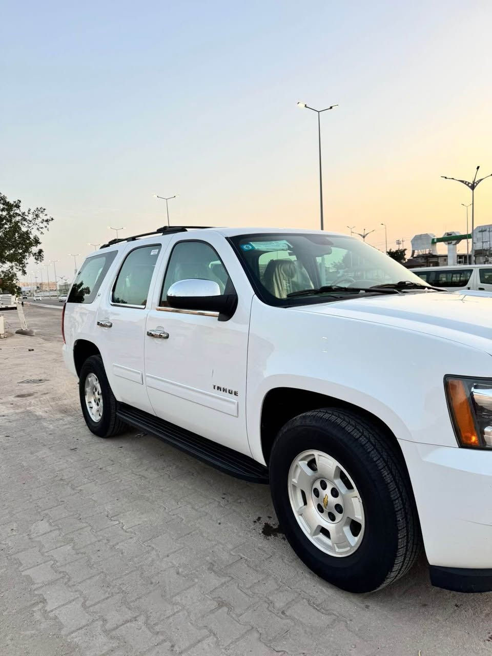 تاهو 2014 lt خليجي للبيع رقم بصره حره بسمي تحويل مباشر السياره مكفولة كفالة عامة محرك كير اكسل كلة كفالة ماعدة رصعة بلباب تخم تاير جديد السيارة جاهزة من كلشي
 
السعر 307$ بيها مجال 

للتواصل *********** البصرة, العراق
