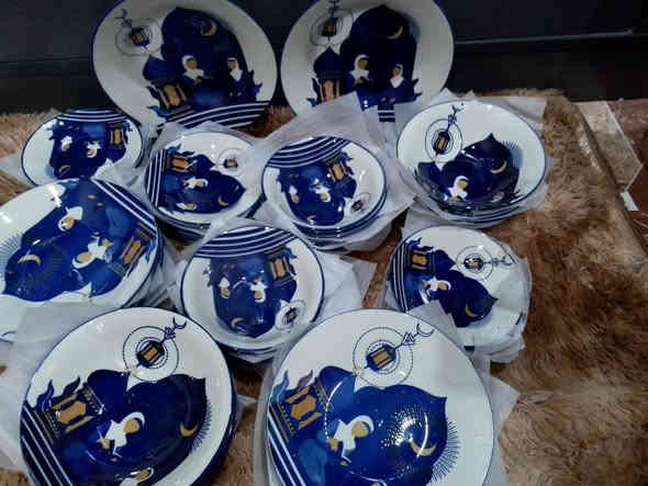 الف رحمه على روح امه وابو الي يعلقلي مصدر رزقي الوحيد 

سيت فرفوري 
 العدد50قطعه  مكوناته
12ماعون تمن
12ماعون حلاوة
 12 كاسه مركة 
 12 كاسة طرشي 
 2  بلم 
  السعر36 الف توصيل مجاني جميع المحافظات 
 للحجز خاص او ع واتس اب ***********
