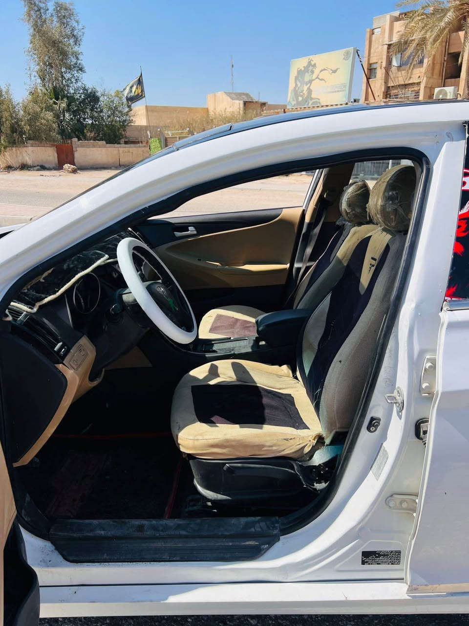 سوناتا 2011 خليجية مكينة 2400 دووووش رقم اربيل الانكليزي سنويه لل2030بانوراما اشاير بالمري حساسات بيها صبغ باب السائق وجاملغ الخلفي الأيسر  بسيطة بدون دواخل مكفولة لغود شواصي تكم حوض السيارة جاهزة مكينة كير حدادية كهربائيات تخم تاير باتري السعر 83العنوان الإسكندرية مجمع حطين طريق بغداد كربلاء قرب الدل*********** الفلوجة, الأنبار
