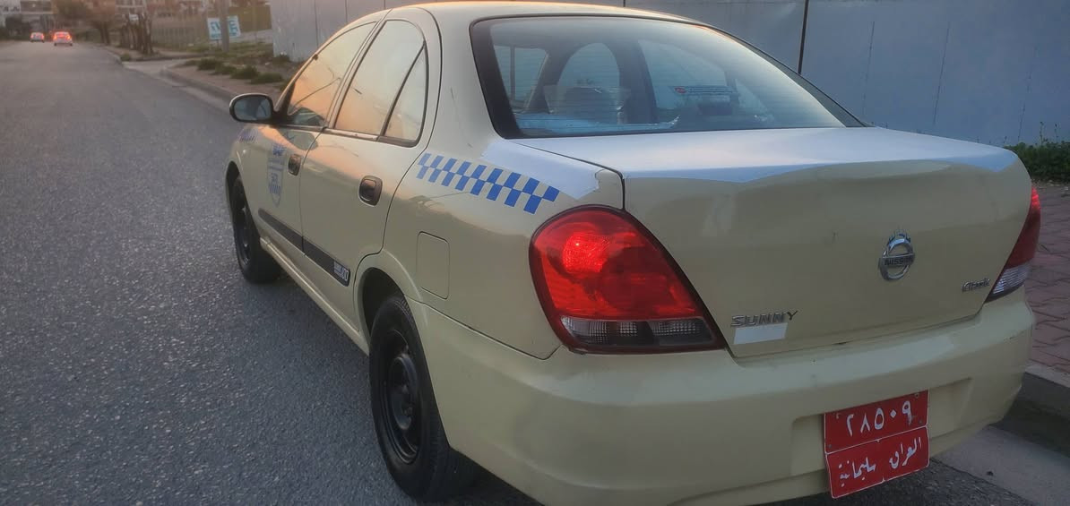 سه نی ۲۰۱۰ بی بویاخ سونه رم داناوه  یه ک په له کارتی هه یه پیش و دوای که پسه ده رگای دوای سه کن توزی ساردی هه یه له گه ل چه ملخی پیشه وه سه نه وی ٦مانگه به سرچوه تازه پیش و دوای داگیراوه گیر و مه کینه و ته برید ته حویل به شه رت ۱۱۱ گه لاو معامه له ***********
