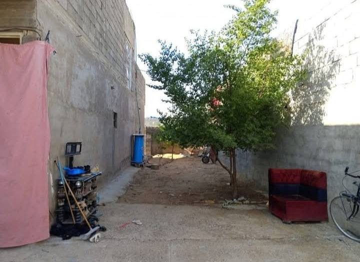 سلام عليكم بيت في المعامل السياحي البيت نضيف وبي قطعه ارض و ستقبال وبي غرفتين وبي هول مساحته 11 متر و مساحت البيت 450 البيت نضيف بناء حديث سعر البيت خاص على هاذا الرقم 👈 ***********👉 هاذا الرقم الستفسار
