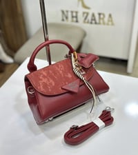 حقائب بناتية • جلد طري • الموصل - الزهور