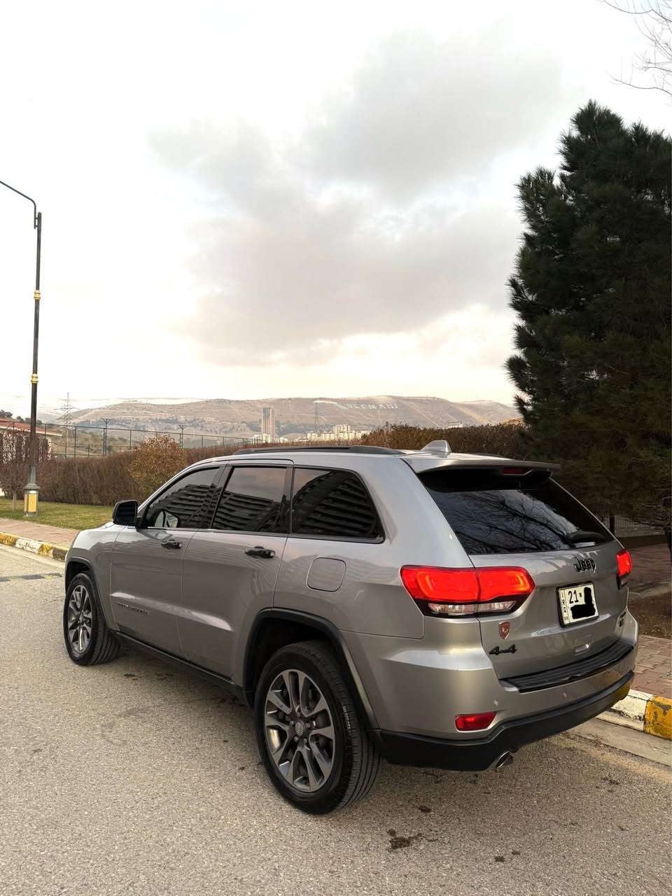 جێپ گراند چیرۆکی  2018 limited 
پانۆراما + کوشن سارد و گەرم + کوشن خەزن + سوکان هیتەر + دەبڵ ئەکسل + ناو زەرد + سنوق شەفت  گێڕوو مەکینەی بەشەرت 69,000 mi ڕۆشتووە

ژمارەی تەلەفۆن. *********** السليمانية, العراق
