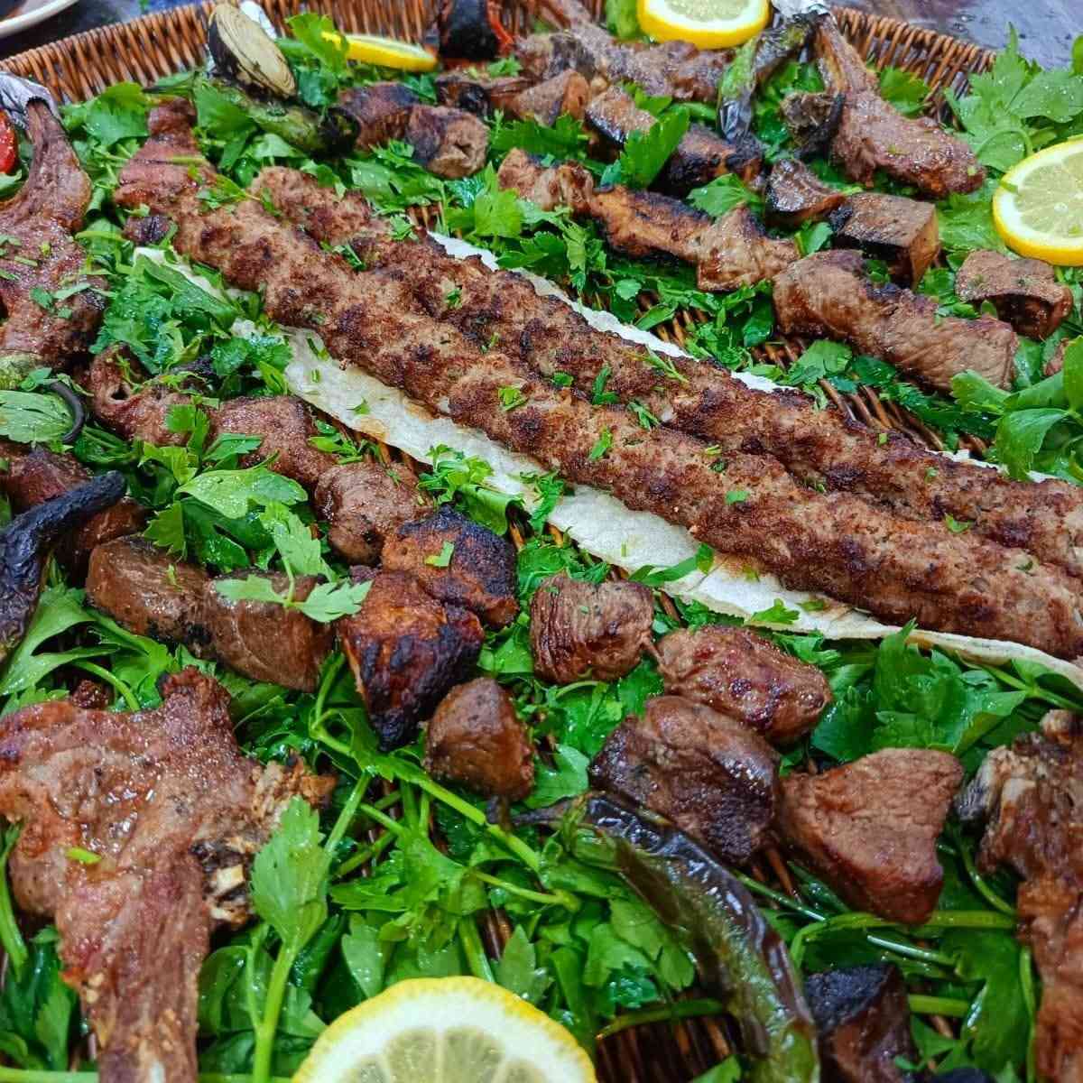 سيطرة تامة على الجوع والمزاج 🔥
الطعم الأصلي من اول لكمة واحدة
 طعم يخلي يومك يمشي صح
متوفر عدنا 
كبــــــــاب لــــحــــم غــنـــ👨‍🍳ـــم 
كــــــــباب لـــحـــــم عـــــجــــــ👨‍🍳ــل 
كبــــــــاب دجـــــ👨‍🍳ـــاج 
مشــــــــاوي بــــــــكل انــــــواعـــــ👨‍🍳ـــهــــــاااا 
اطلبها هسه وشوف شلون المزاج يتعدّل

🚩 للحجز والتوصــــــيل 
🚩للاتـــصــــال بــــالـــمطــعــم  
 📲***********
📲*********** 
📲***********

🚩بــــــــــــأدارة
 اولاد ابـــ➖ـــو يـــاســ➖ـــر
➖ العنــــــوان
➖ الـــــرمــــــادي
➖ ســـــدة البــــــعـــــلــوان
 ➖ اول بنــايــه قـــرب 
➖ جـــســر الجــزيــــــــره
