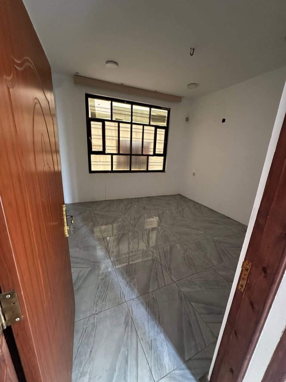 بيت للايجار
محادي شارع المطار 

0790 297 2334

المربع الذهبي
