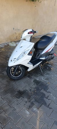 جي تي ار • دراجة • بالخدمة