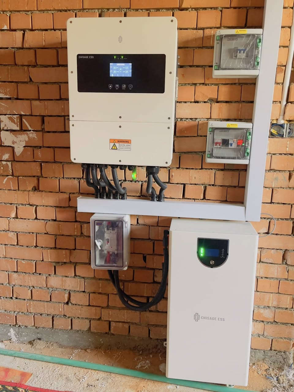 🔋☀️ نصب منظومة طاقة شمسية 15 أمبير (نهاري + ليلي)
حل مثالي للتشغيل المستمر وتقليل صرف المولد والكهرباء 🔥

⚡ تشغيل مستقر للأجهزة المنزلية
🌙 طاقة ليلية مضمونة
☀️ أداء عالي خلال النهار
🔧 تجهيزات أصلية وكفالة رسمية

📍 شركة أبراج المهندسين
العنوان: ديالى – بعقوبة – شارع خريسان، قرب مرطبات الكوثر، مقابل مذخر ساوه
📍 الفرع الثاني: دور الزراعة قرب تقاطع القدس

📞 ***********

💬 للحجز والاستفسار راسلنا الآن وخلي بيتك يشتغل بالطاقة النظيفة ✔️
