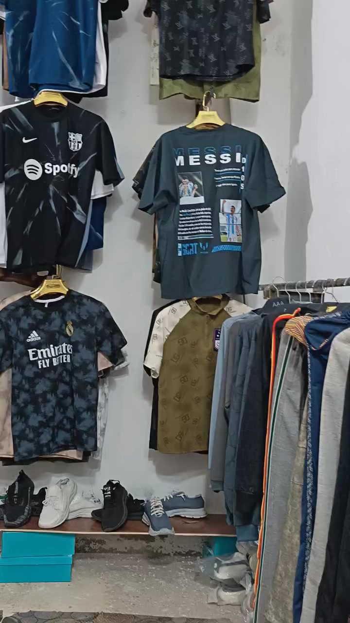 اللهم صل على محمد وال محمد
الموسم الصيفي يمي وبس
والسعار فرق عن السوك بهواي
عندي بدي ب8 و10
هاينك 10
بدي موشم 10
بنطرون جعب 10
بجامه ب5 و8 و10
واني خادم الكم 
الموقع /رفاعي شارع الذهب قرب سوك الخضاره القديم قرب محمد ابو الطرشي ***********
