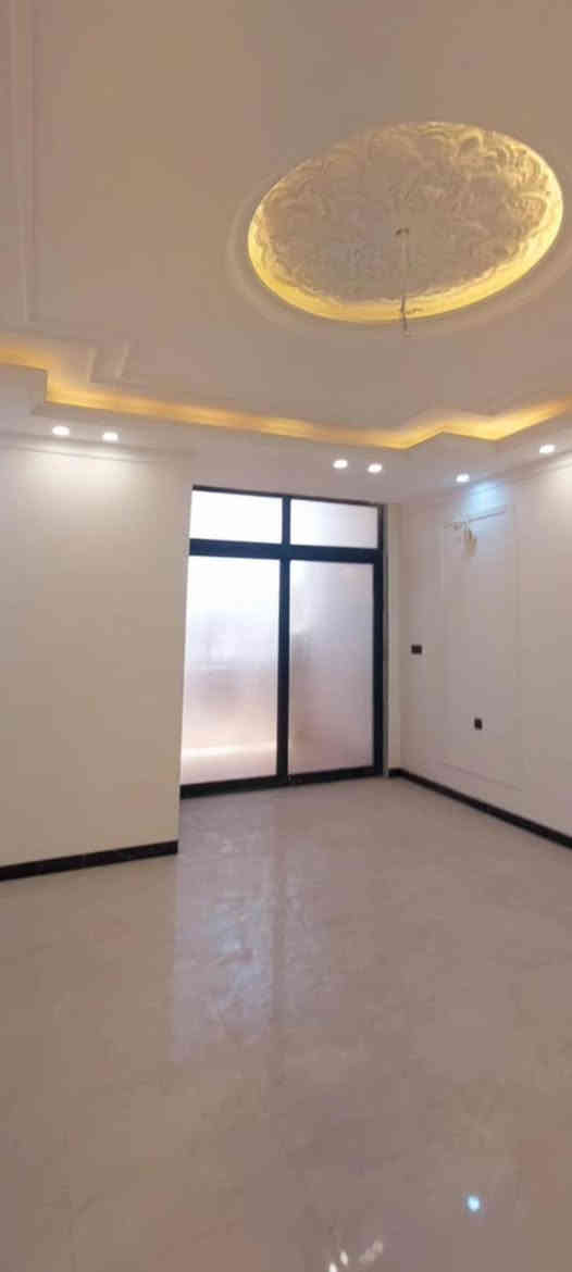 � للبيع بيت VIP – حي كندة
▫️ المساحة: 110 متر
▫️ الواجهة: 5 متر
▫️ النزال: 22 متر
▫️ عدد الطوابق: 3 طوابق
▫️ البناء: 2025
▫️ غير مسكون – بناء موديل تركي درجة اولى 

🔁 يُقبل المراوس بعرصة تجارية

📞 للاستفسار: ***********
