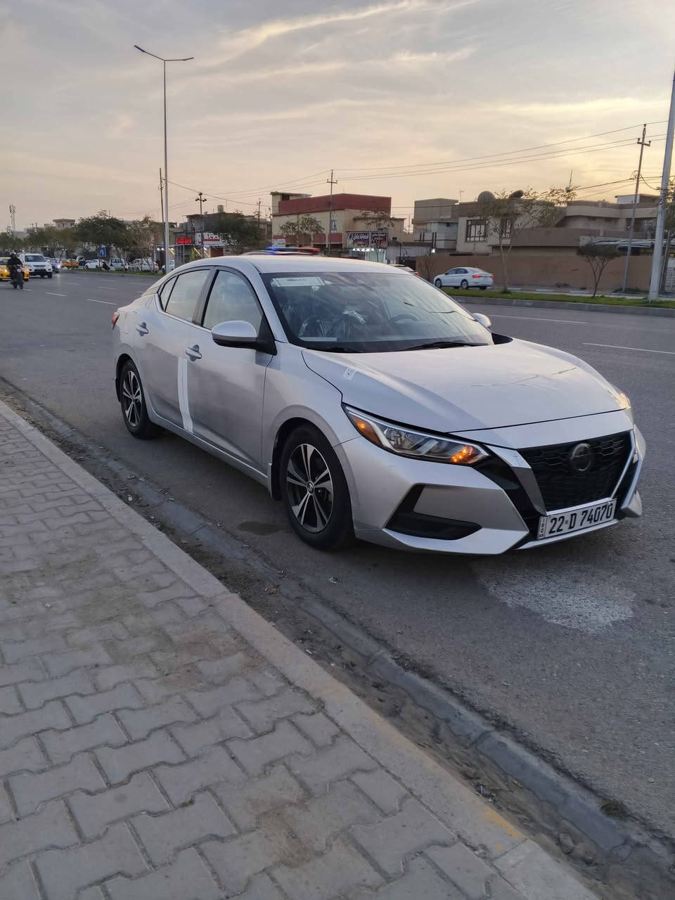 نيسان سانترا مواصفات SV بس مو سليت لون سلفر بين بابين سكن صبخ بجم خلفي كبس رادار بصمه خط شارع رقم سنويه شنكه جديد بسمي كير محرك مامفتوح شرط موديل)(2020)(***********)(***********)كركوك ازادي كركوك, العراق
