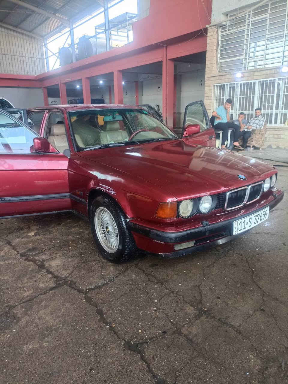 محرك كير  جديد مواصفات فول بس مو دبل جام تبريد ثلج محرك 8 بستن طخم تاير جديد طخم متوسط صبغ عام جمالية يحتاج بولش بعض التقليم سياره حلوة الاتصال فقط *********** موصل  للعلم رقم دولي بغداد وإنا صاحب العلاقة تحويل ثاني يوم إذا اتحب Singapore
