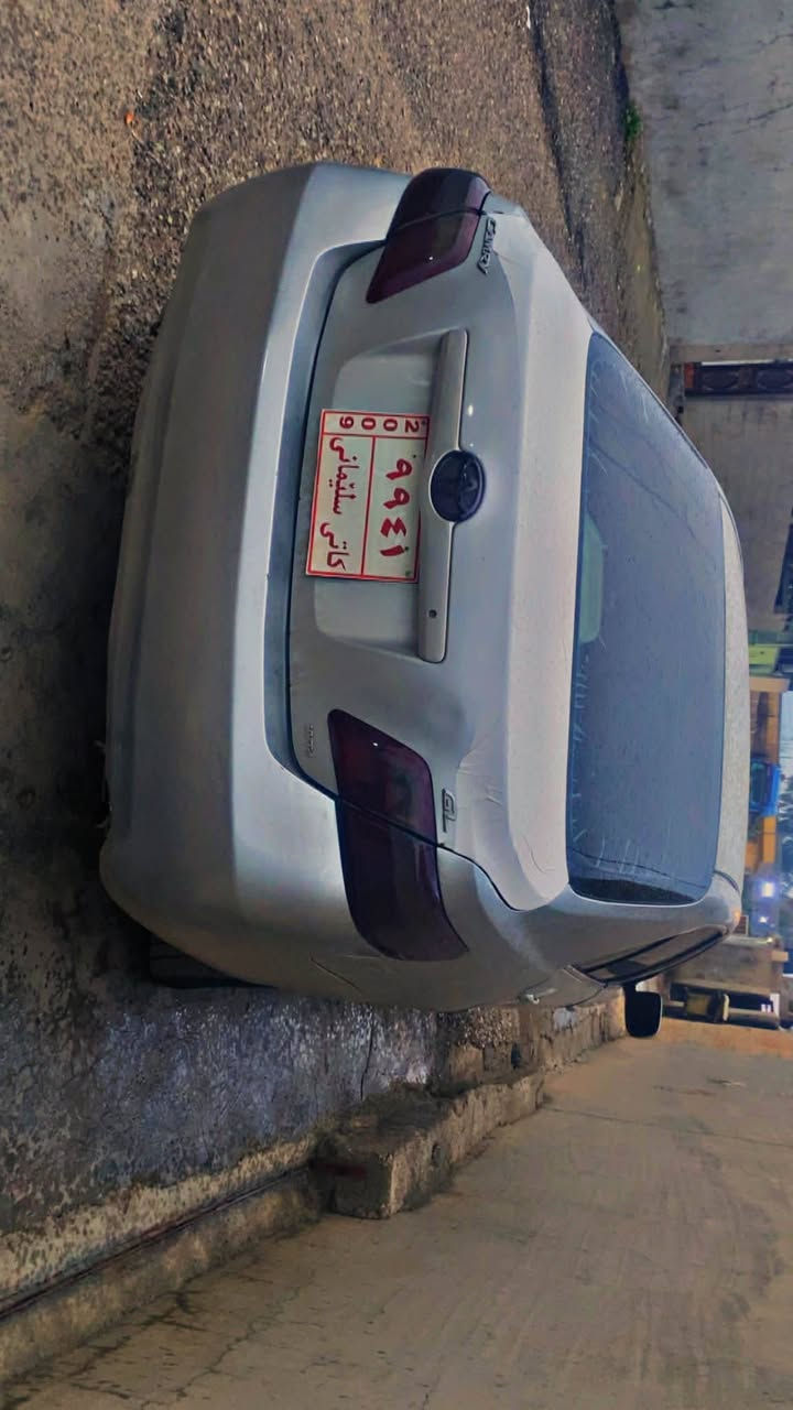 سه ره تا به ناوي خواي که وره و ميهره بان. كامري مؤديل 2008 ليزه ري دوبه ي گيرو مه كينه ي به شه رت ته بريد سارد و گه رم كاره باي سه قف وحيزام به شه رت تايه و ويلي تازه 4 جام كاره با سه ياره يه كي بيمه سره فه مشه تريت ته له فون بكه له خزمه تام..ژ..*********** ئه دمين گيان وه ري گره
