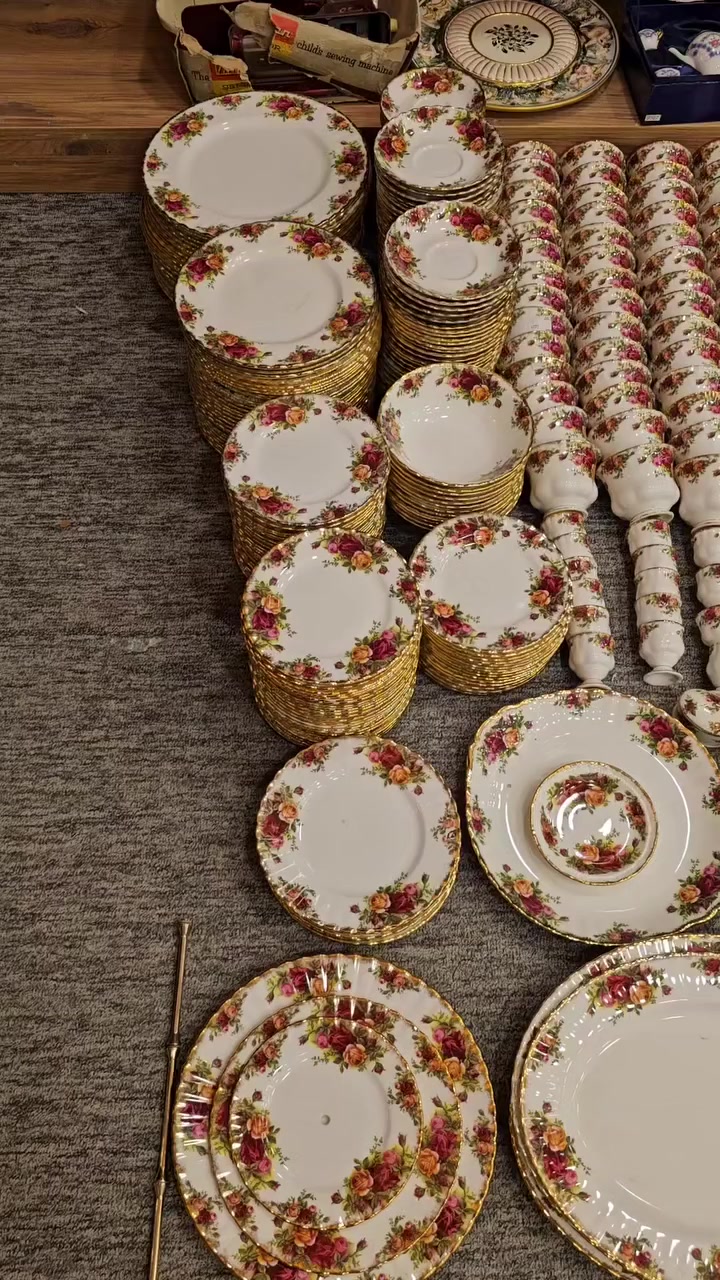 420 قطعة رويال البرت بيع فقط مجموعة كامل للتفاصيل راسل الصفحة #royalalbert


**إذا كنت صاحب هذا الإعلان وتريد حذفه لأي سبب، رجاءا أرسل رسالة إلى الدعم الفني**