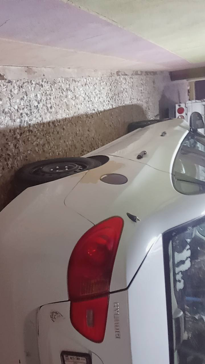 انتره خليجي موديل 2009
محرك 1600 سياره نص فول 

سياره جاهزه من كلشي صدر و تاير و تبريد خير من الله 

سياره مصبوغه حزام جماليه 

سعر 95 

عنوان بغداد عويريج 

رقم تلفوني ***********
