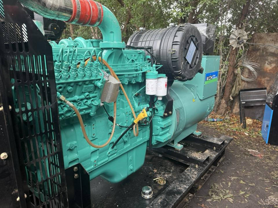 سلام عليكم تم وصول وجبه جديده صفر زيرو مولدات الكمز 24ولف 250 كيفي نضافه واحد على واحد نضام حمايه متكامل متواجد من 100 كيفي إلى 250 عنوان بغداد رقم الهاتف
***********:
