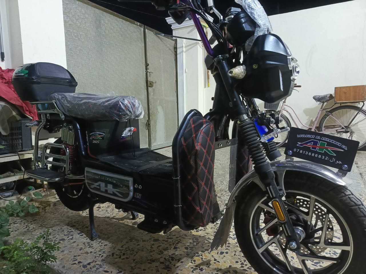 جبلي موديل 25 بطاريات عل فحص عدد 6 ماطور مستخدم شهر فقط بعده لوك وين ما يعجبك افحص تشغيل بصمه  وريمون ماطور مال جناي سعر 750 نهايته مكان فلوجه شراي يتصل ***********
