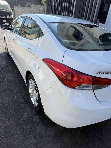 السلام عليكم النترا 2013 خليجي بغداد بأسمي محرك 1600 مواصفات عادية مال شركة العامة ماشية 143 الف بيها فقط صندوق طخة ومصلحة سنوية لل29 سعرها 115 عنوان السيارة بغداد دورة / ميكانيك هاتف ***********
