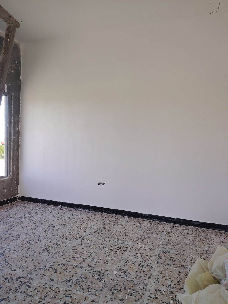 كادر سيراميك جدران ارضي بايات درج لباخ خشنه وناعمه وبورك خاص مفتوح @إشارة
