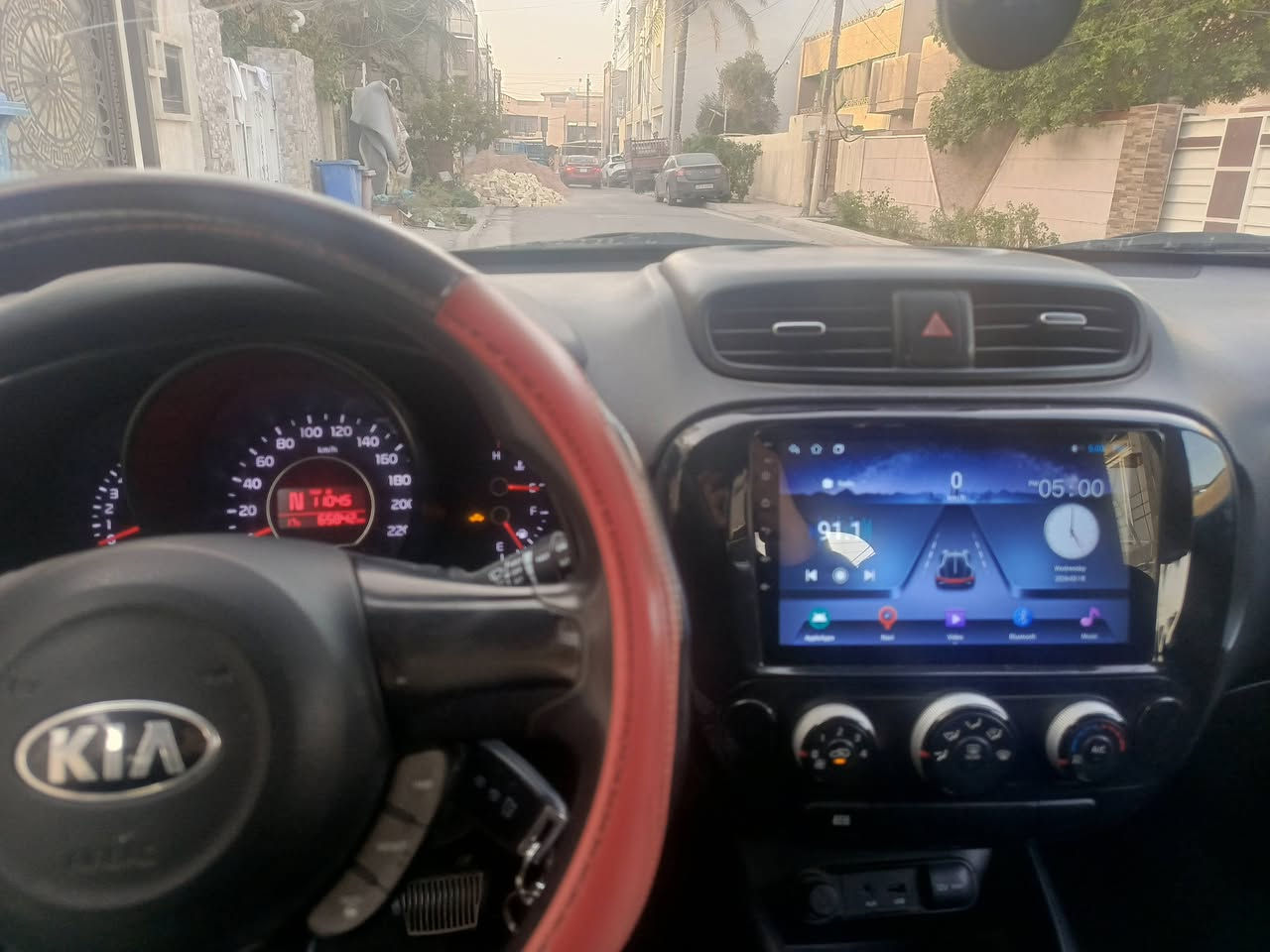 سلام عليكم كيا صول بغداد ٢٠١٥ خليجي ماشية ٦٥ ما مضروبه ولا بيها اي خلل ولا بيها حادث ولا خلل بالمحرك استعمال نضيف  اب ١٢٦ ورقه وبيها مجال للتاوصل ***********
