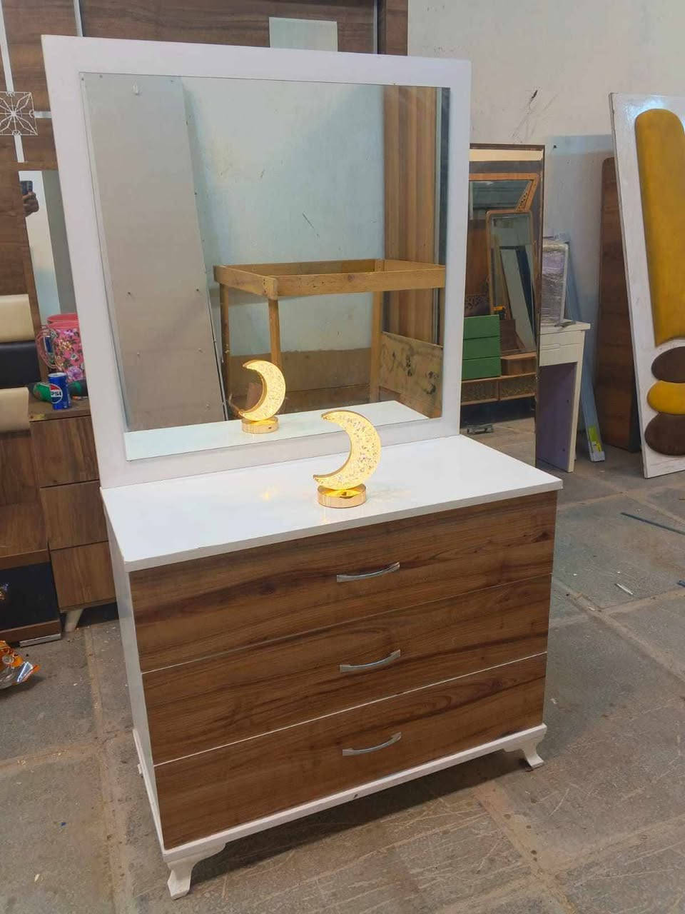 غرفه تركي نظافة فول شخطه ما بيها السعر 375مع شد ونقل الحجز واتس***********
