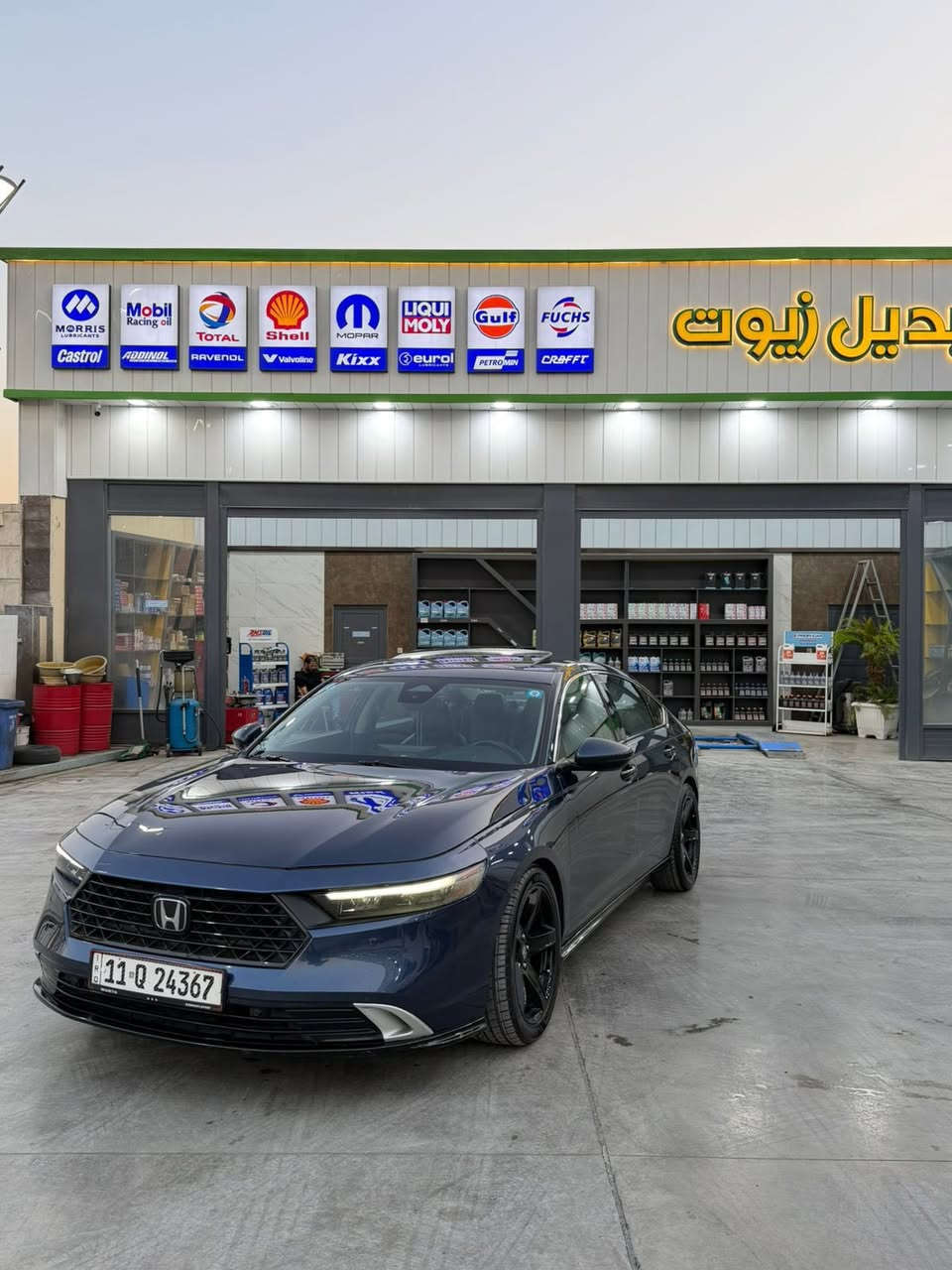 السلام عليكم شباب
هوندا اكورد تورنك اعلة فئة بالاكورد للبيع او المراوس شعندك دزلي 
فول مواصفات ١/١ معروفة مواصفات التورنك رجاءا لحد يقارنها بباقي الفئات 
موديل ٢٠٢٣ لون نيلي ع ازرك لون كلش مميز 
حادث السيارة جاملغ صبغ والبنيد 
بيها بارد بباب السايق 
السيارة نقص برغي مابيها 
ماشية40 الف ع ايدي من دخلت لحد الان 
فتحة وبصمة وداتا شو كراسي كهرباء تدفئة وتبريد رادارات ٣٦٠ درجة حساس امامي خلفي كشن الخلفي تدفئة قطعتين تبريد  فول الفول 

‎شراي اتصل 
***********

