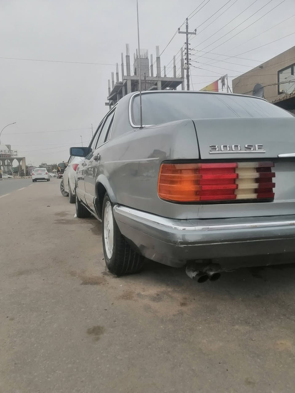 سلام عليكم جاَمبو ٣٠٠باب قصير محرك 6بلادي عنكبوت  للبيع ومراوس حسب السياره كفاله عامه كلش حلو  سياره فول  موصفات  كلش  حلو وجديد غرفه جديده سياره متعوب عليه رقم بغداد مكان السياره نجف رقم صاحب السياره بي وتساب ***********  مكلف بالنشر خوان
