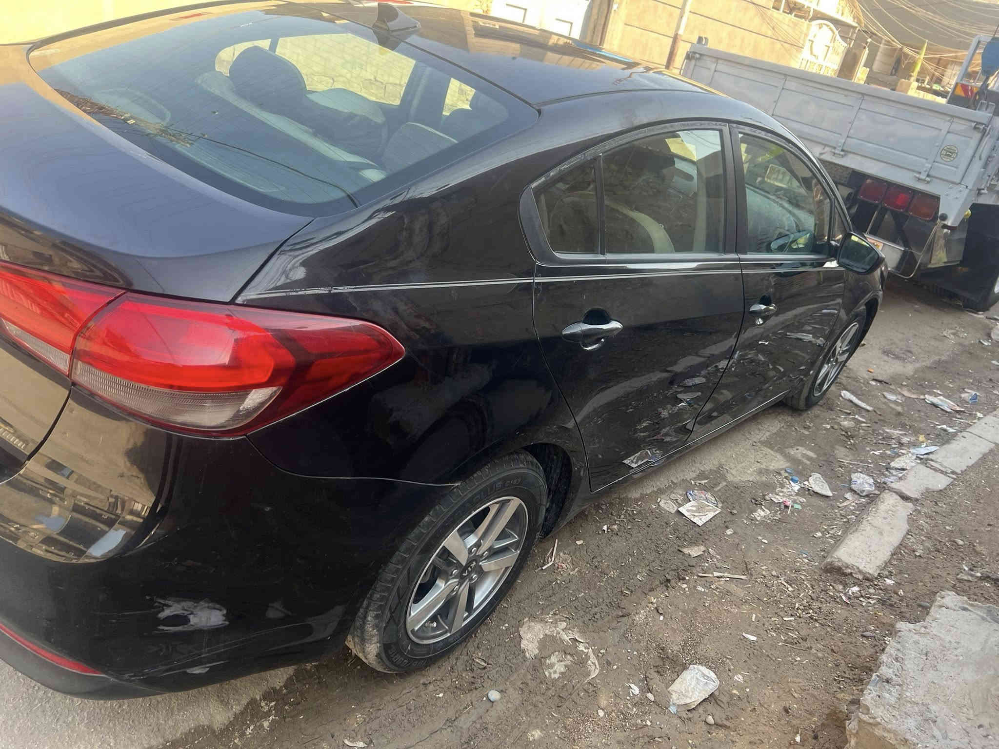 سلام عليكم سياره موديل 2017 السياره مكفواله عدا هلال الجاملغ الخلفي كير محرك مكفول سياره جاهزه ماشيه 80 الف جدبده كلش محرك 2000 دوش وارد امريكي موضح بل سونار 
بغداد مدينه الصدر ***********
السعر 118 وبيه مجال
