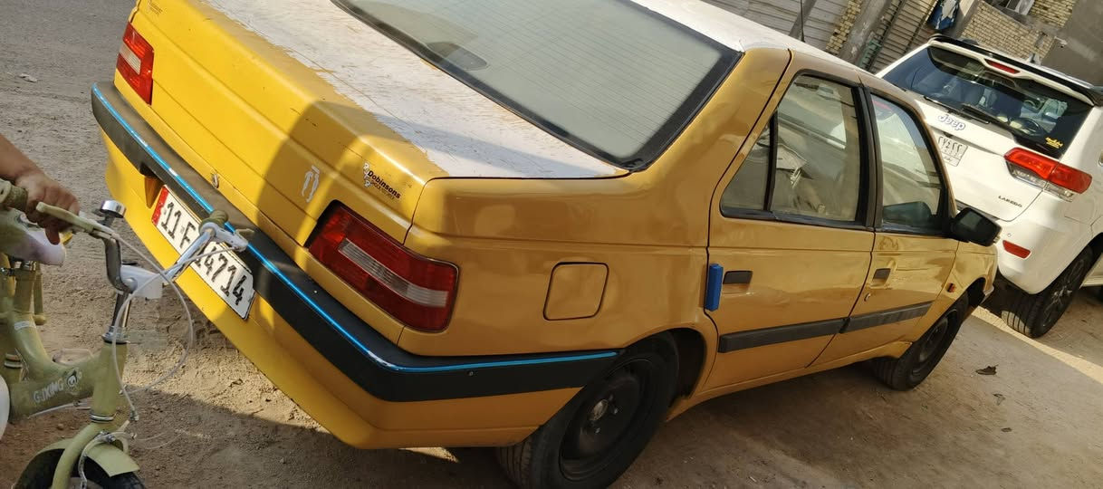 بيجو 405 موديل 2015 سنوية 2027 بأسم ولد شرط التحويل مامطلوبة ربع مصفرة هيئة وغرامات السيارة بيهه خياسات قليلة بلدوس وبداية خياس بلقمارة البدي شوف العين كدامك مكينة وگير بلچيس تبريد وتدفئة وكهربائيات كلهه شغالة تخم تاير البطاين الكدام شوي تعبانات دواخلها حلوة سيارة مال تكسي دك سويج واطلع بس الحدادية تعبانة عوزهه السعر 32 وبيهه مجال للشراي ياخذ عيوني
للاتصال والاستفسار 
*********** البصرة, العراق
